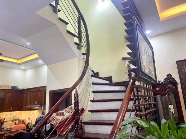 Bán nhà 5 tầng 46 m² tại Đường Trần Khát Chân, Phường Thanh Nhàn, Hai Bà Trưng, Hà Nội